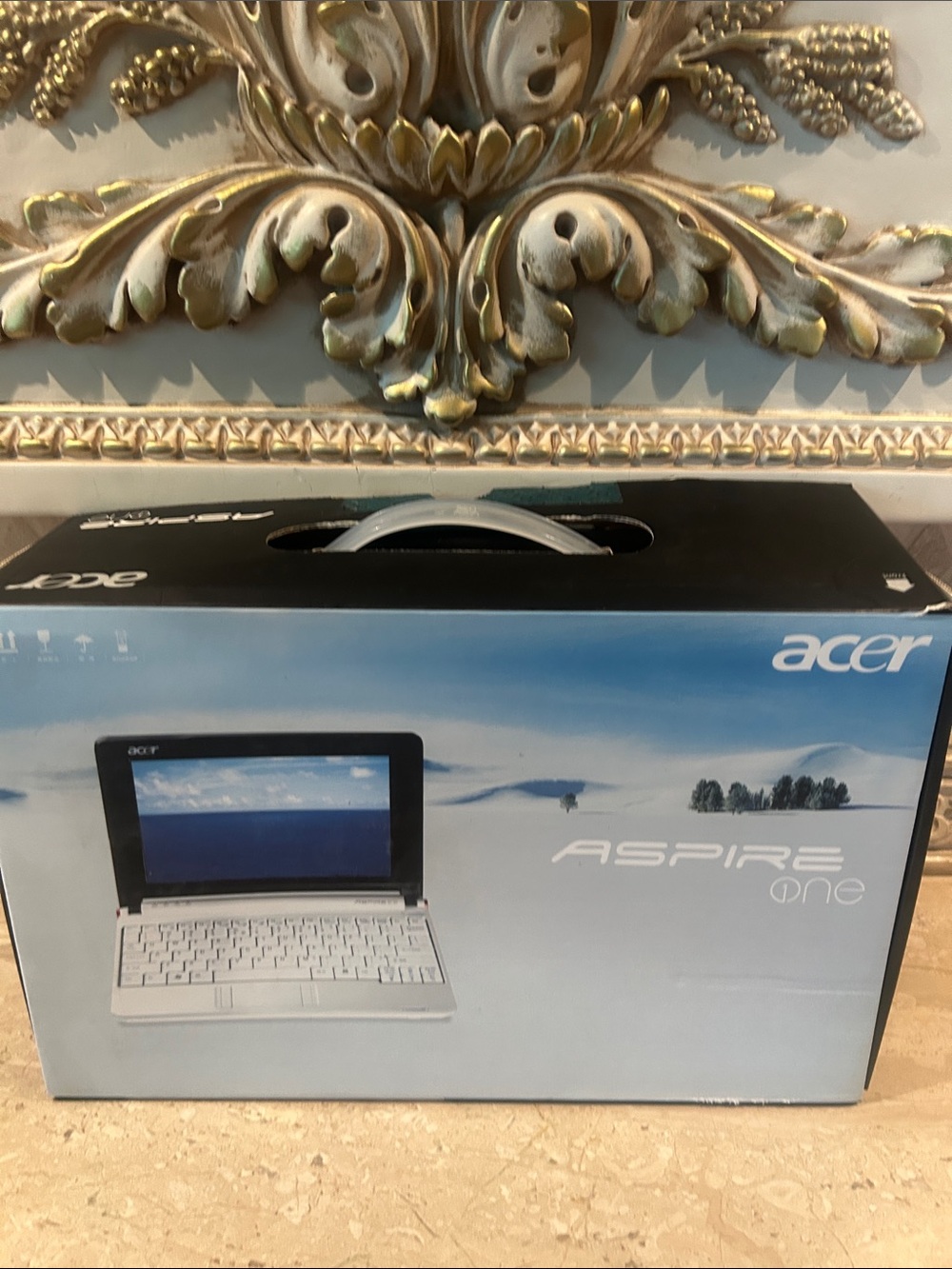 NIB Acer Aspire One in Original Box